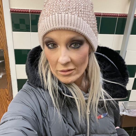 Meet your Posher, Christine - Picture 9 of 16